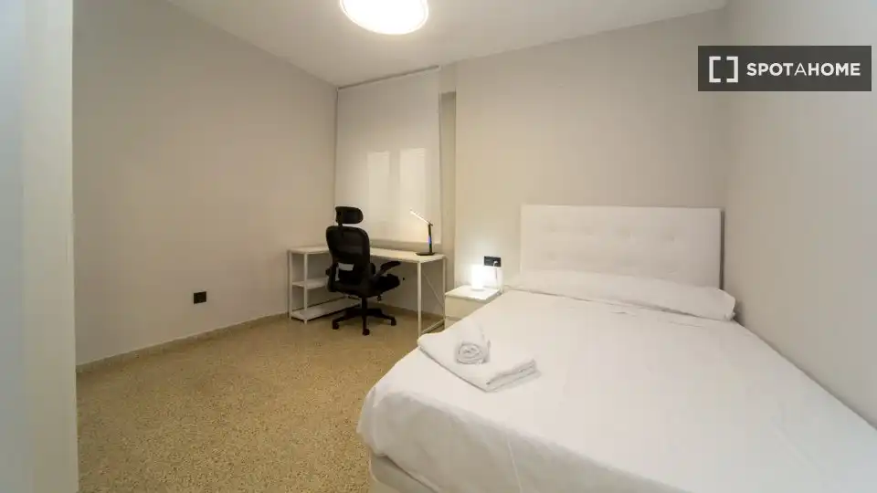 Habitación 138 m², Granada