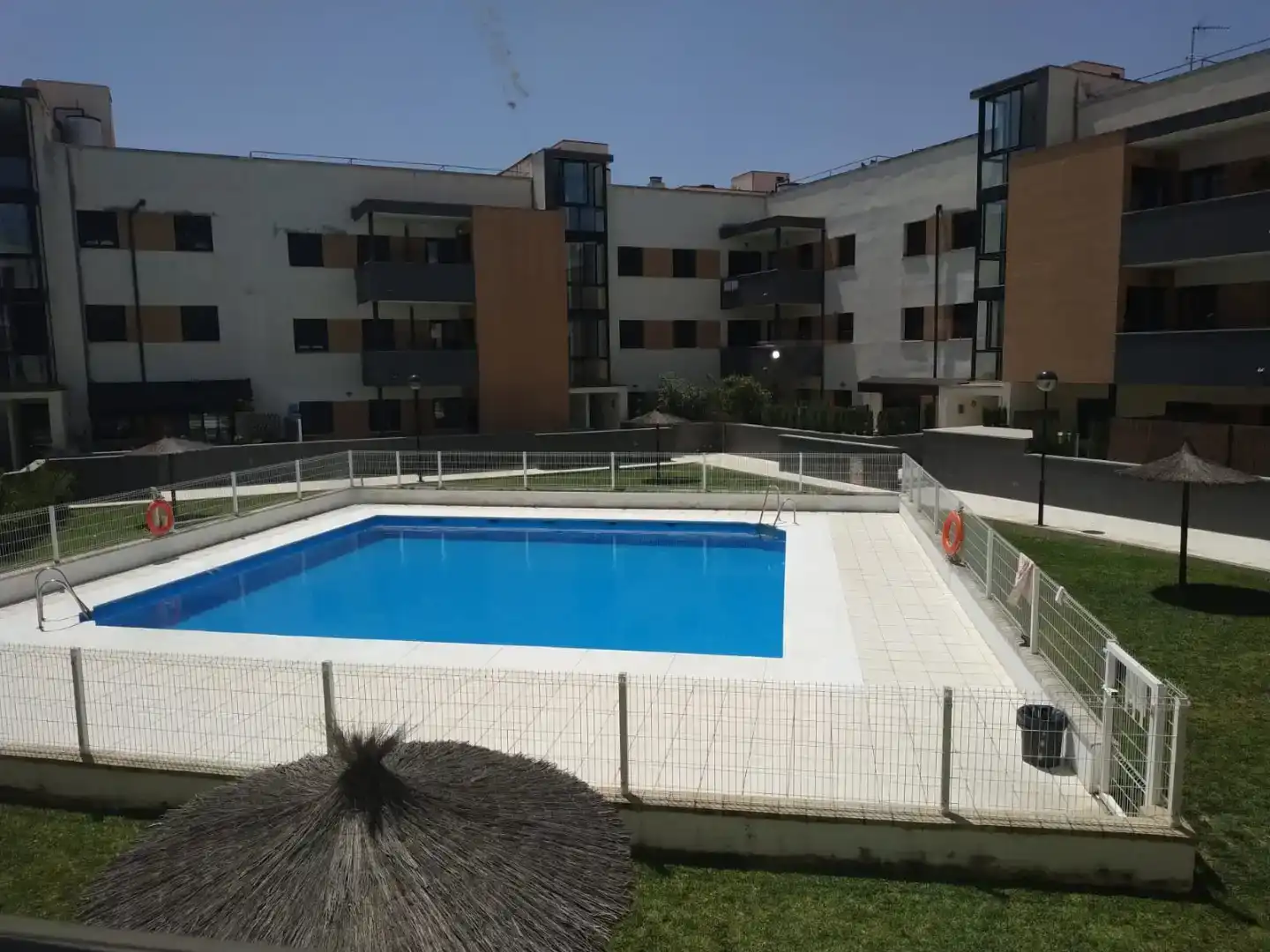 Piso de 77 m² en Carmona