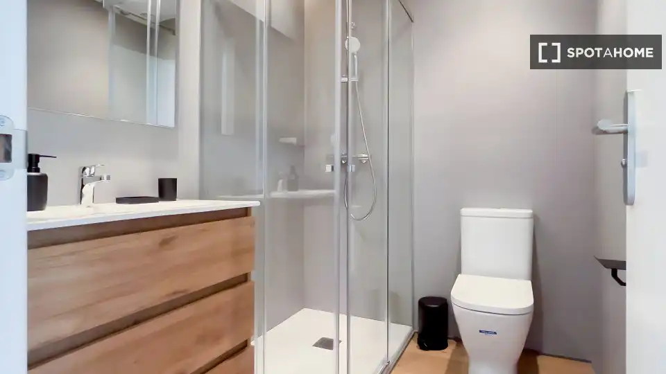 Habitació de lloguer, Madrid