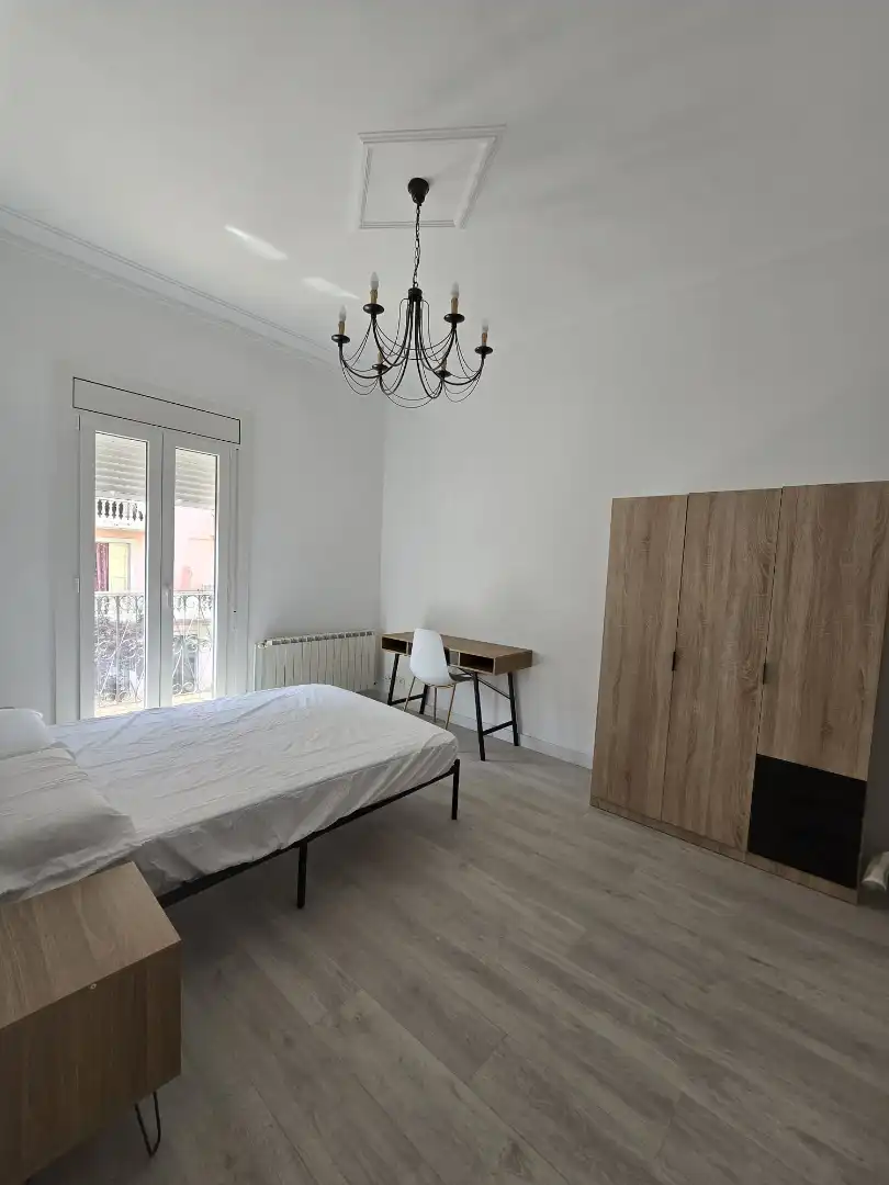 Habitación 135 m², Lérida