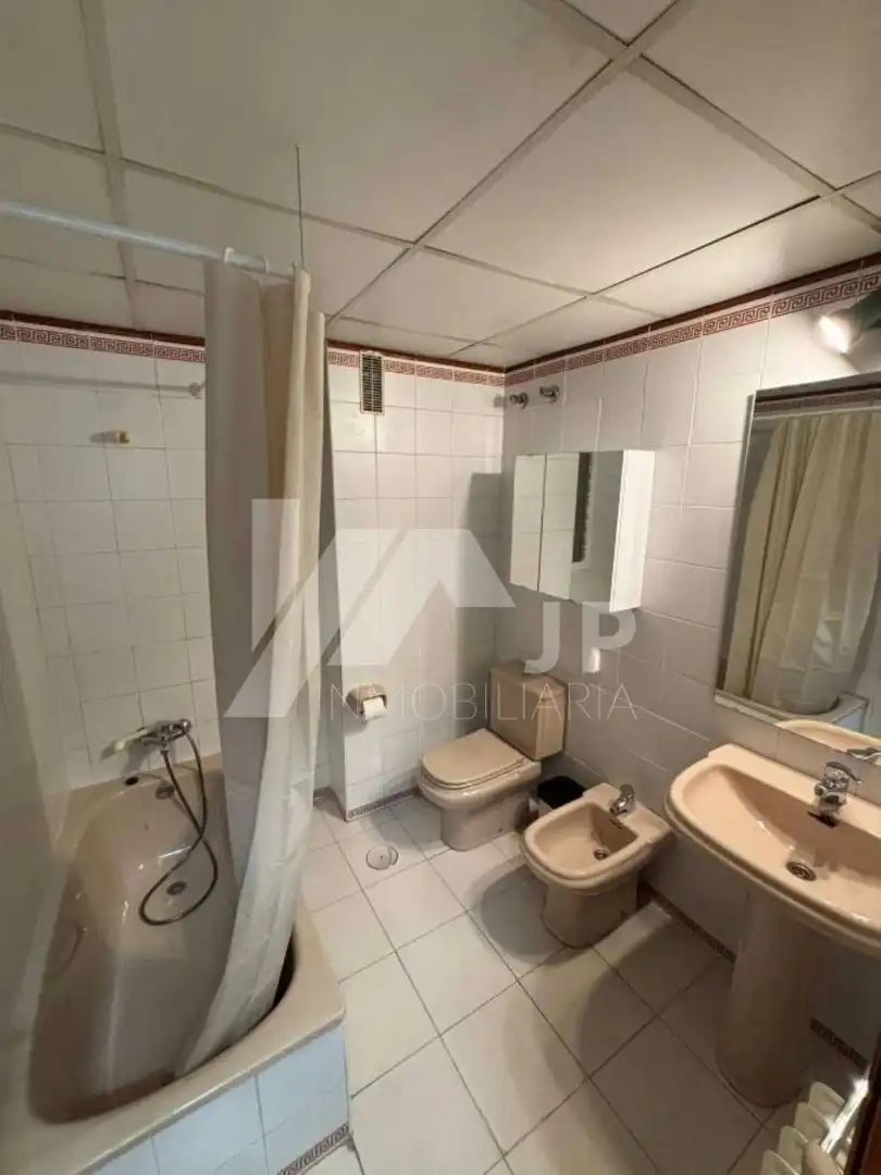 Piso de 103 m² en Granada