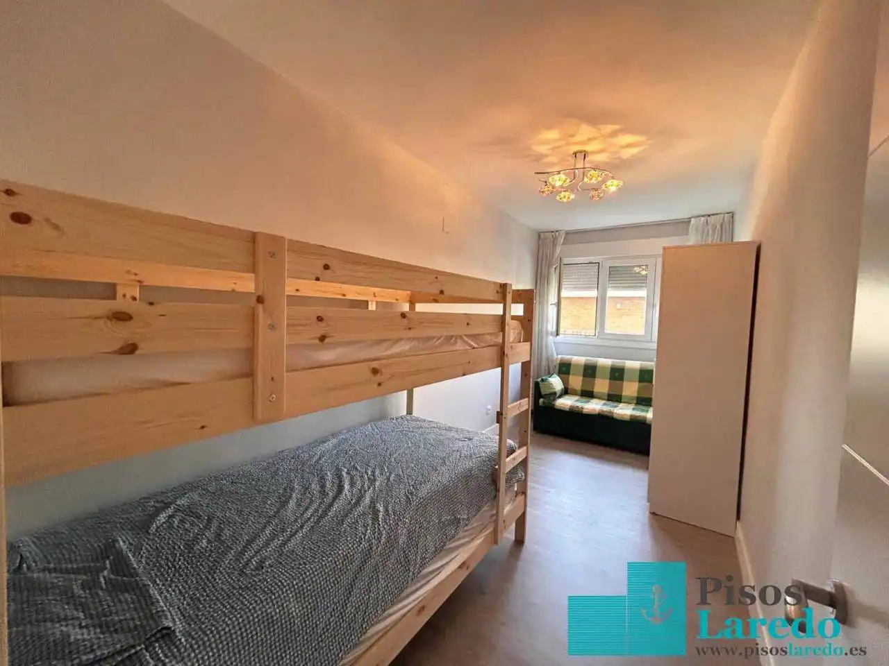 Piso de 55 m² en Laredo