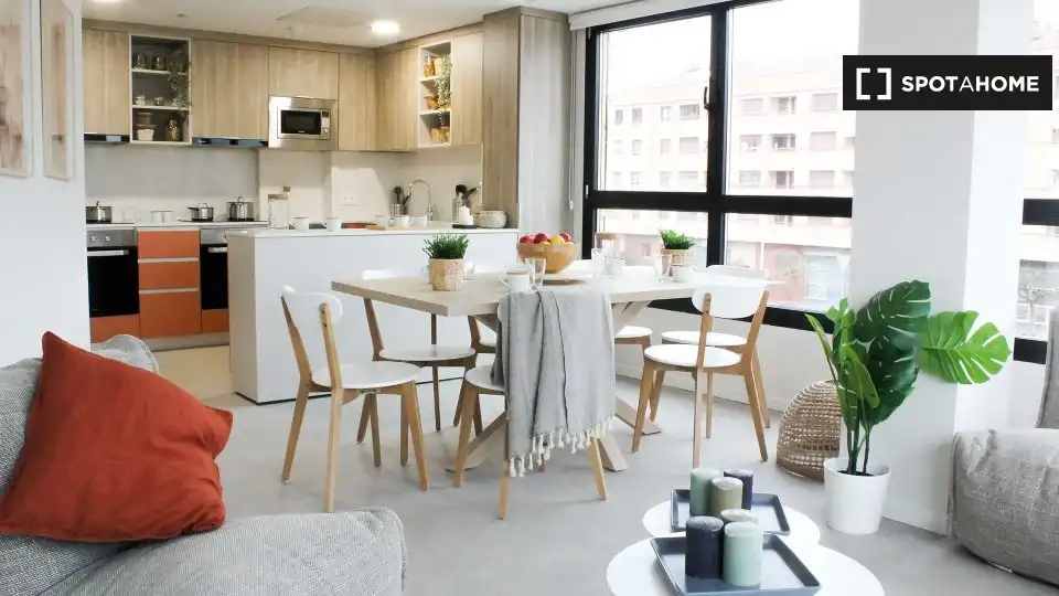 Habitación 25 m², Pamplona