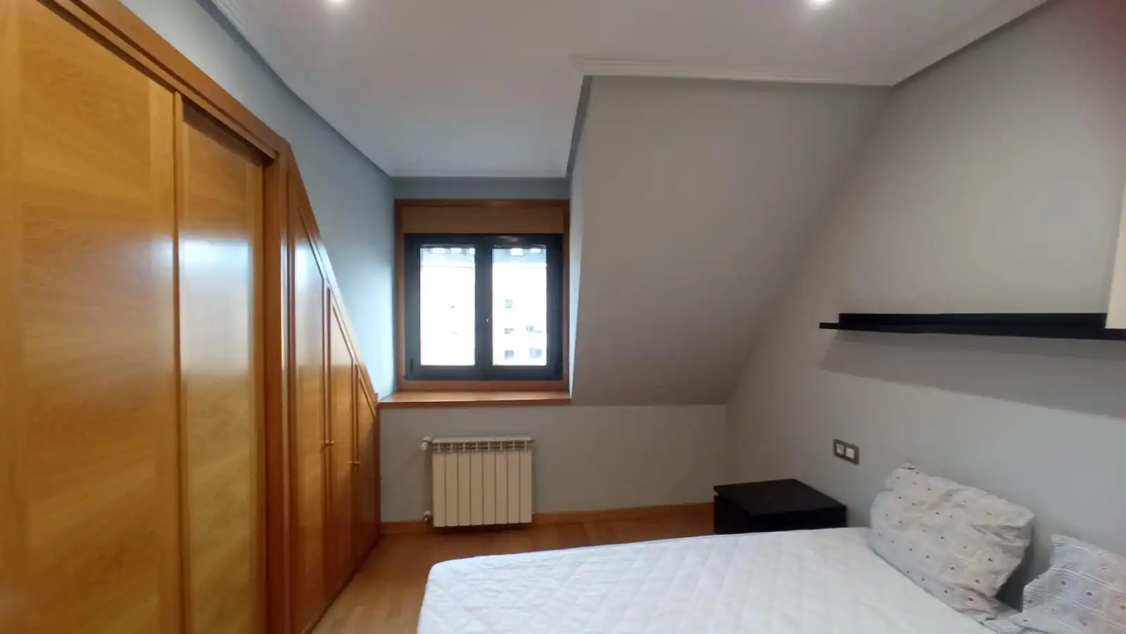 Piso de 93 m² en Oviedo