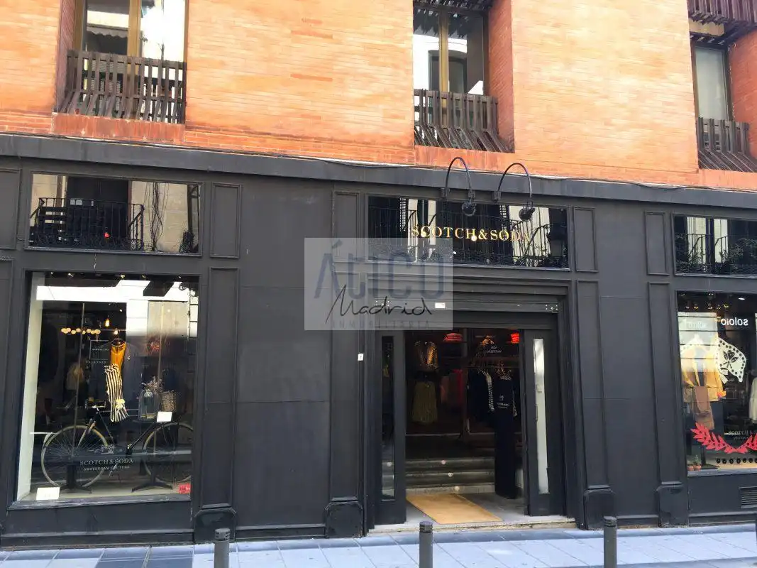 Wohnung 220 m² in Madrid