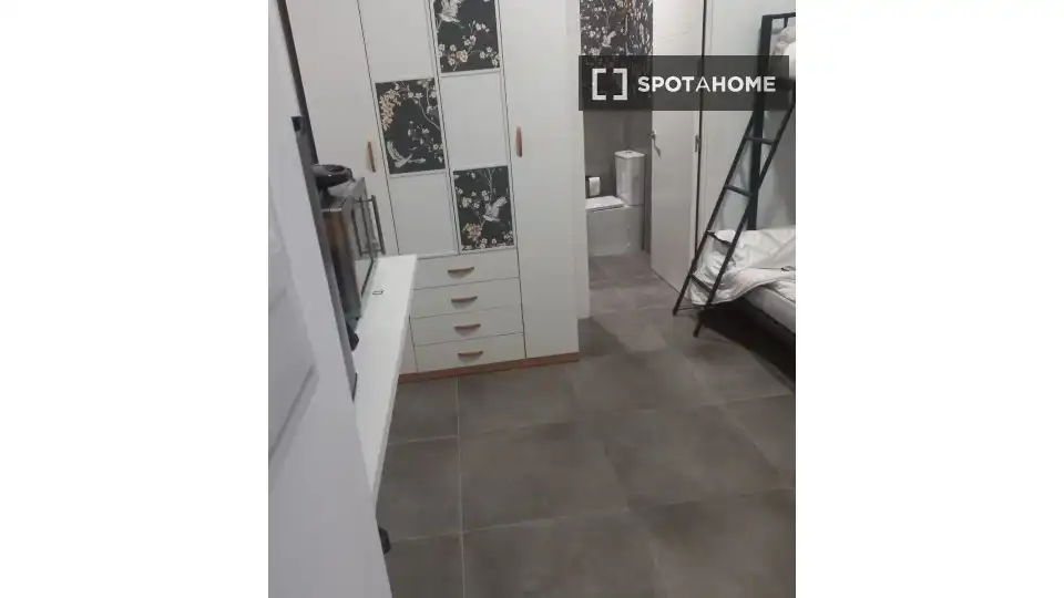 Habitación 30 m², Sevilla