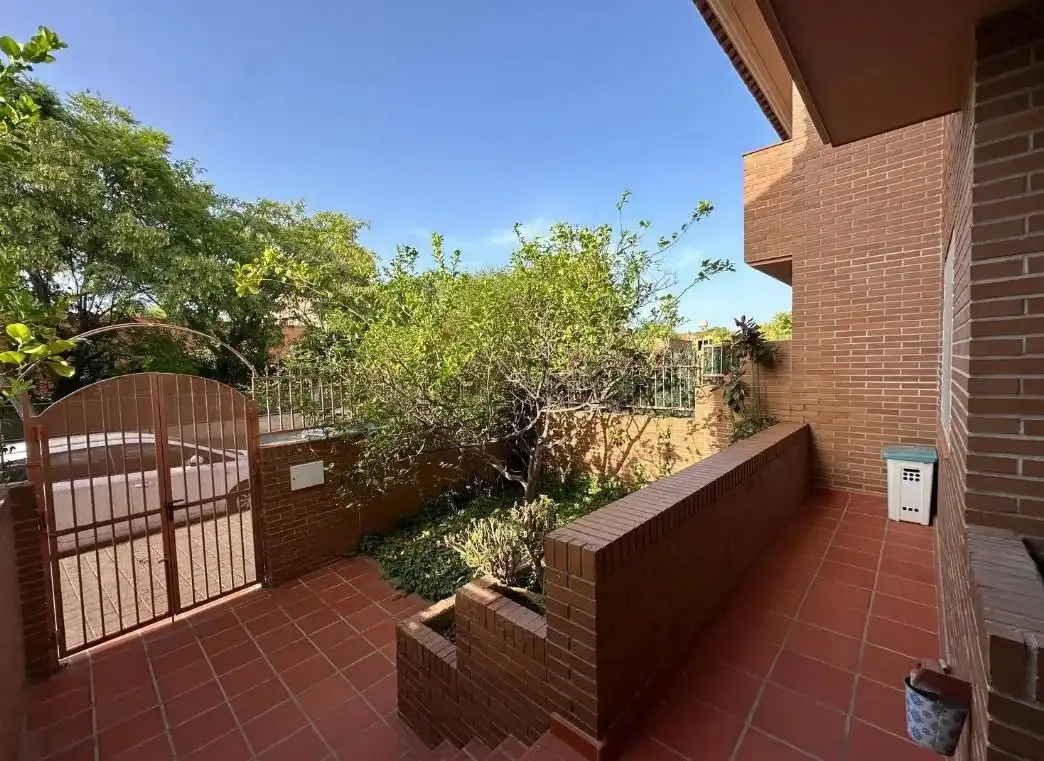 Casa de 240 m² en Alicante
