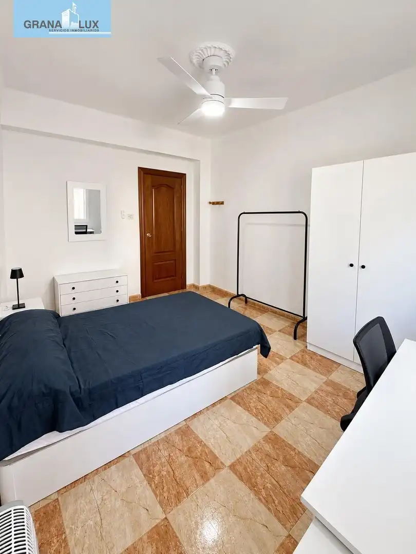 Habitación 95 m², Granada