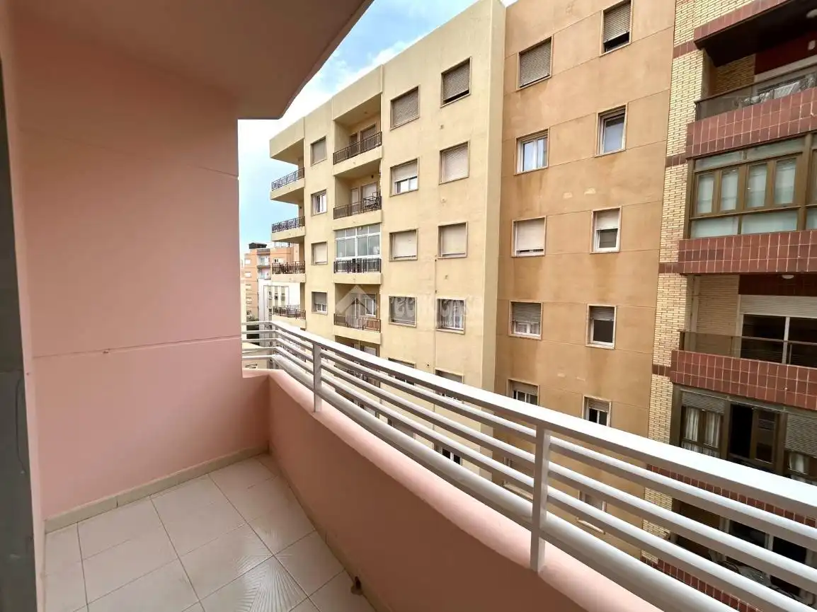 Piso de 70 m² en Almería