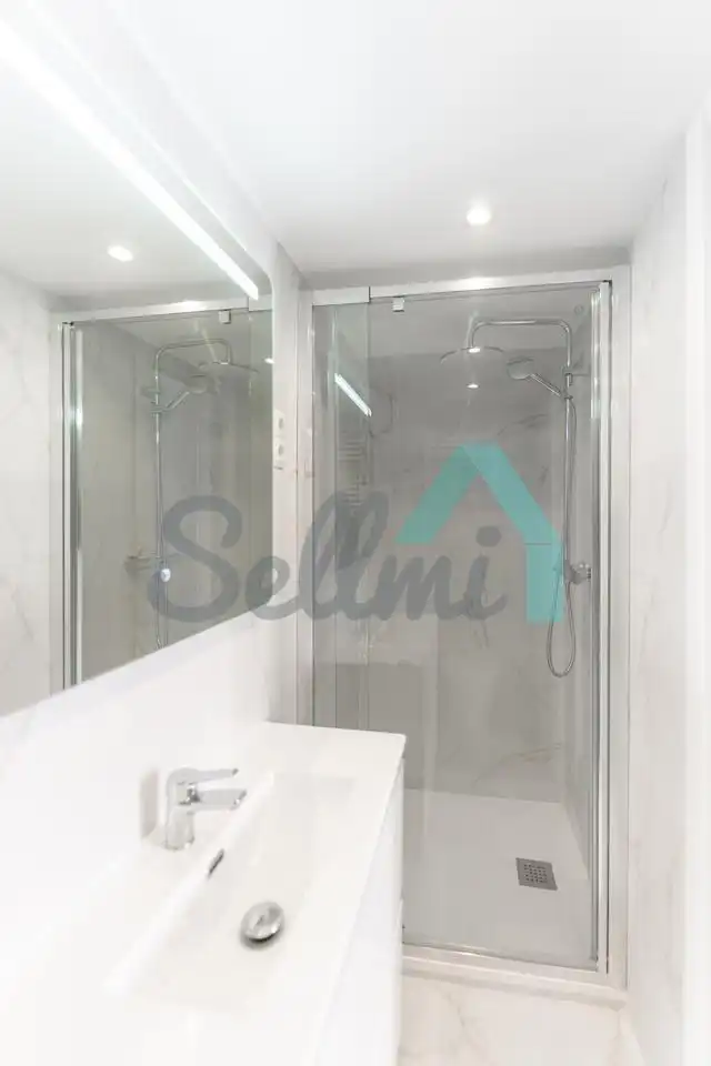 Piso de 67 m² en Oviedo