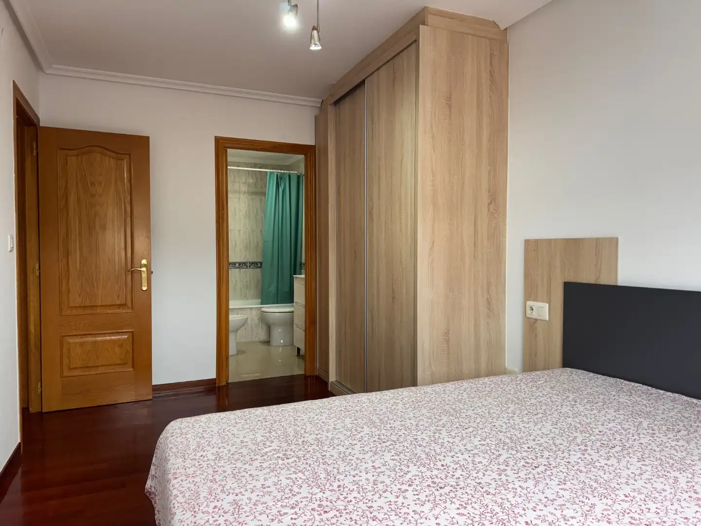 Piso de 95 m² en Ourense