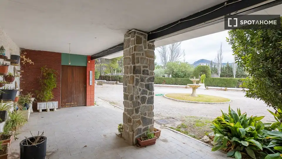 Habitació de lloguer, Villena
