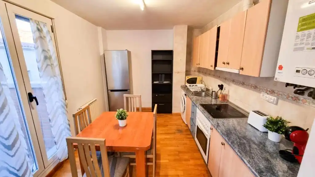 Flat 80 m² in Huesca