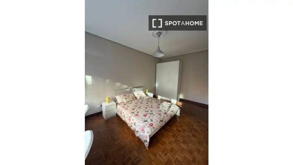 Habitación 98 m², Bilbao