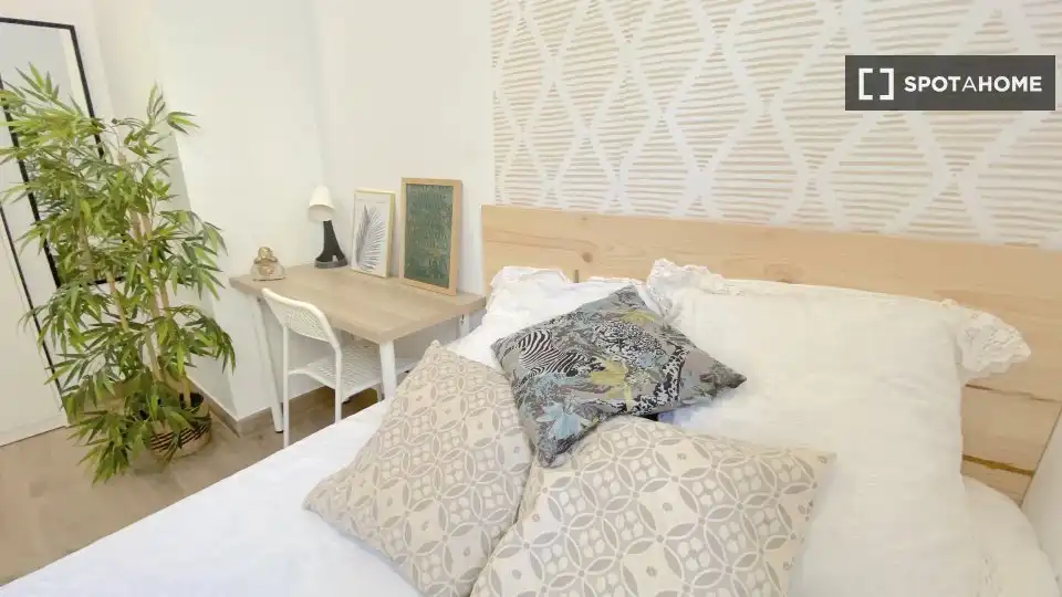 Habitación 230 m², Sevilla