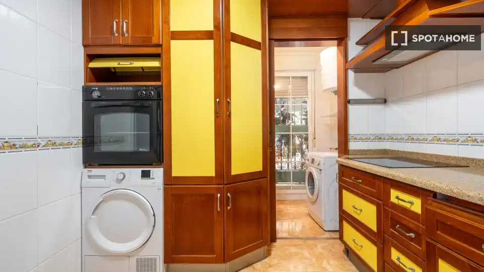 Habitación 104 m², Roquetas de Mar