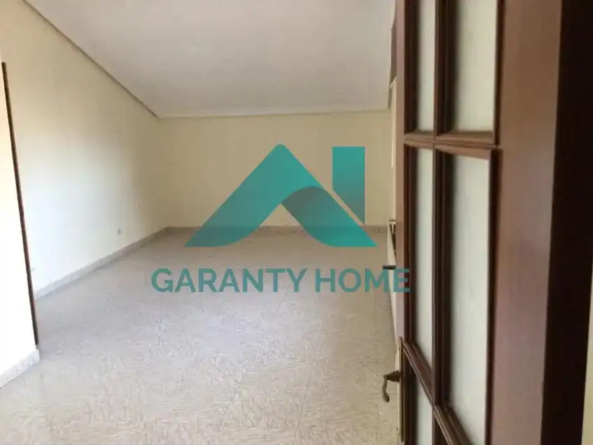 Piso de 75 m² en Cáceres