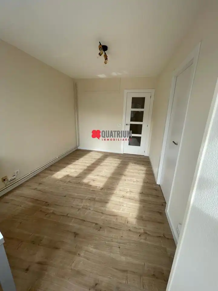 Piso de 80 m² en Santiago de Compostela