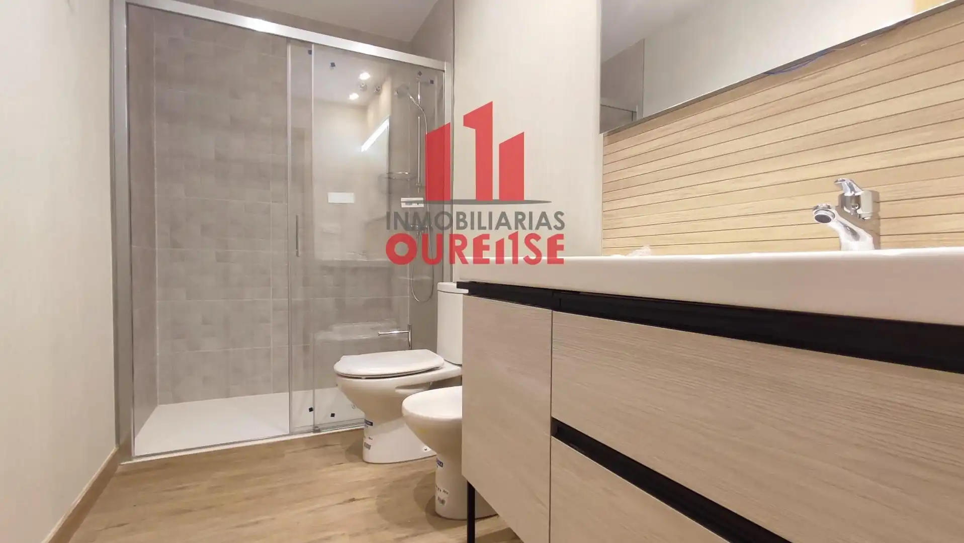 Habitación 94 m², Ourense