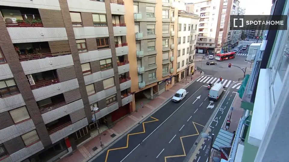 Habitación 81 m², Zaragoza