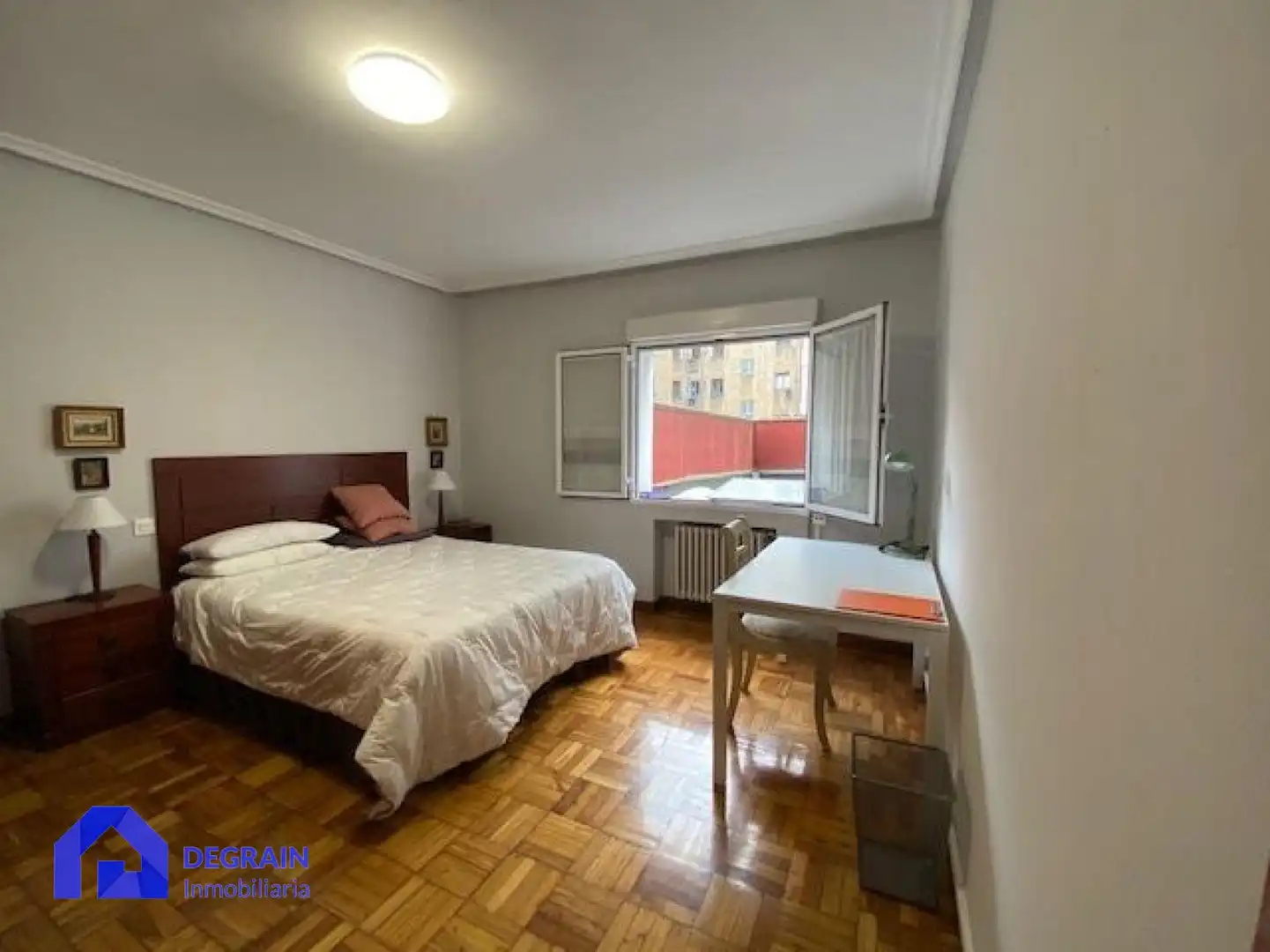 Piso de 81 m² en Oviedo