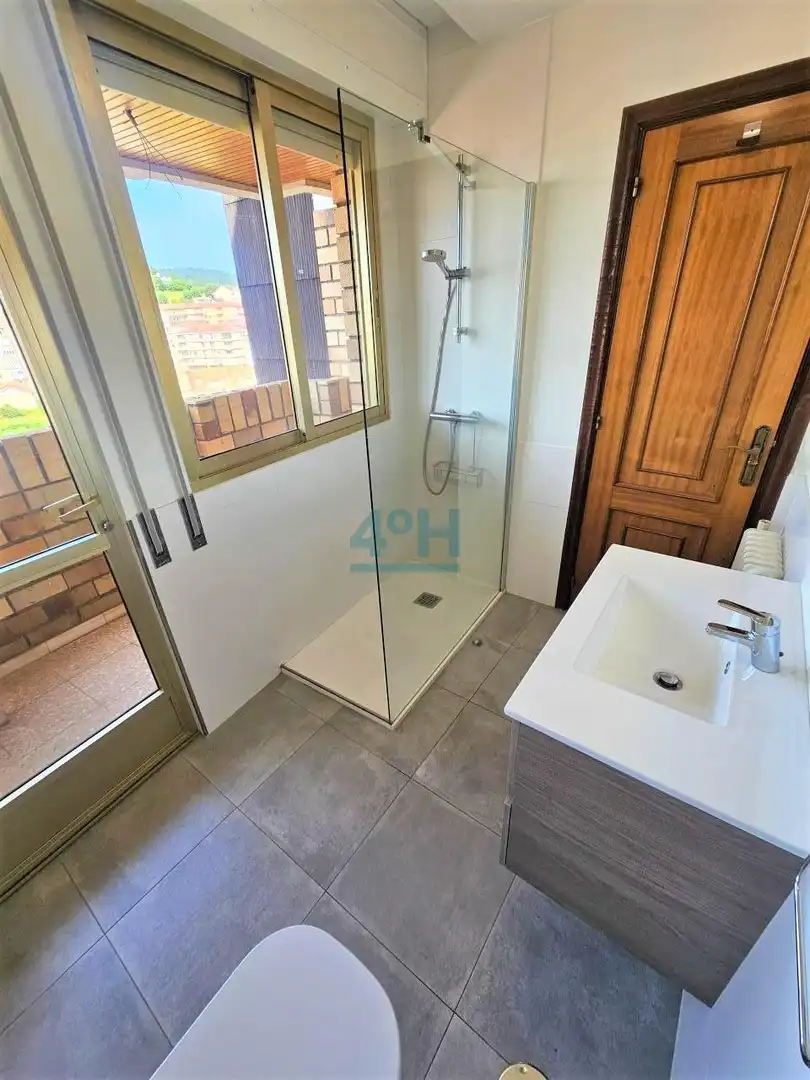 Wohnung 65 m² in Ourense