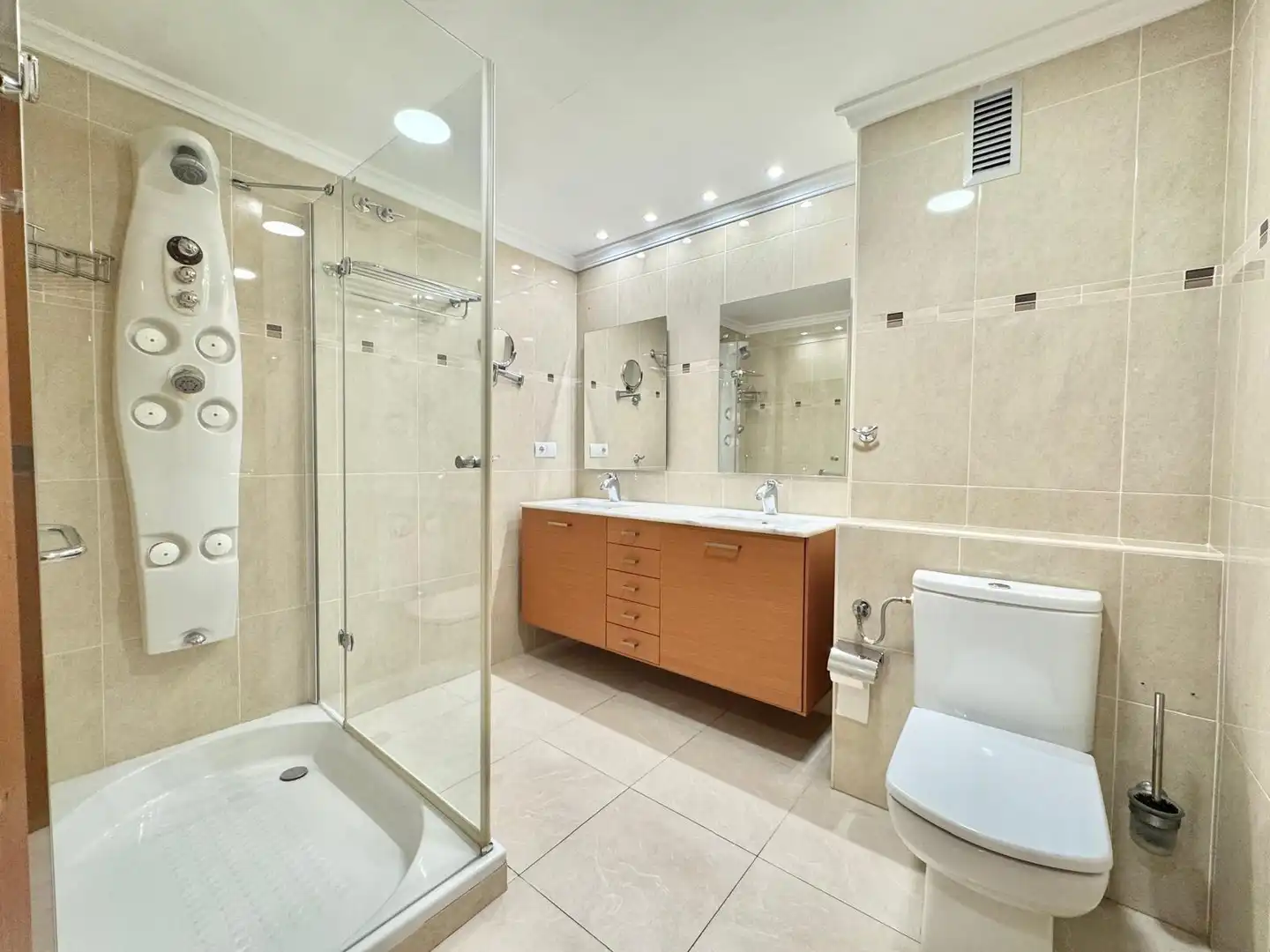 Appartamento 451 m² a Gandia