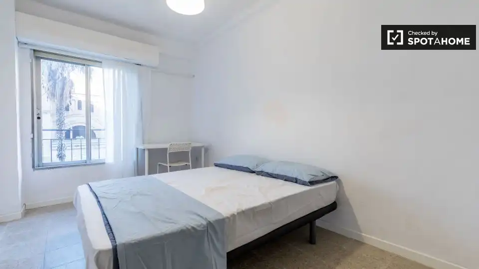 Chambre à louer, Valence