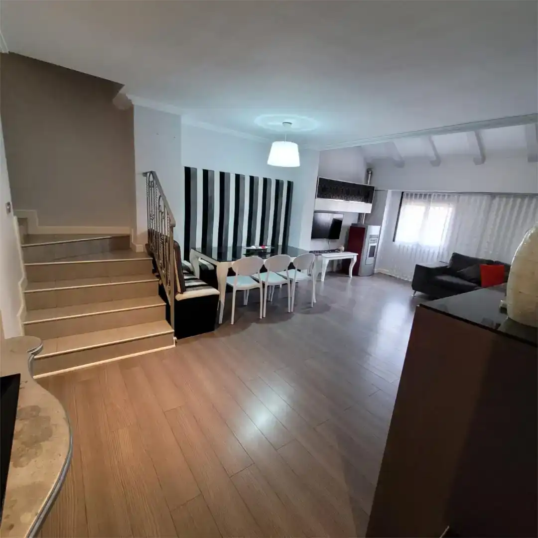 Piso de 95 m² en Baeza