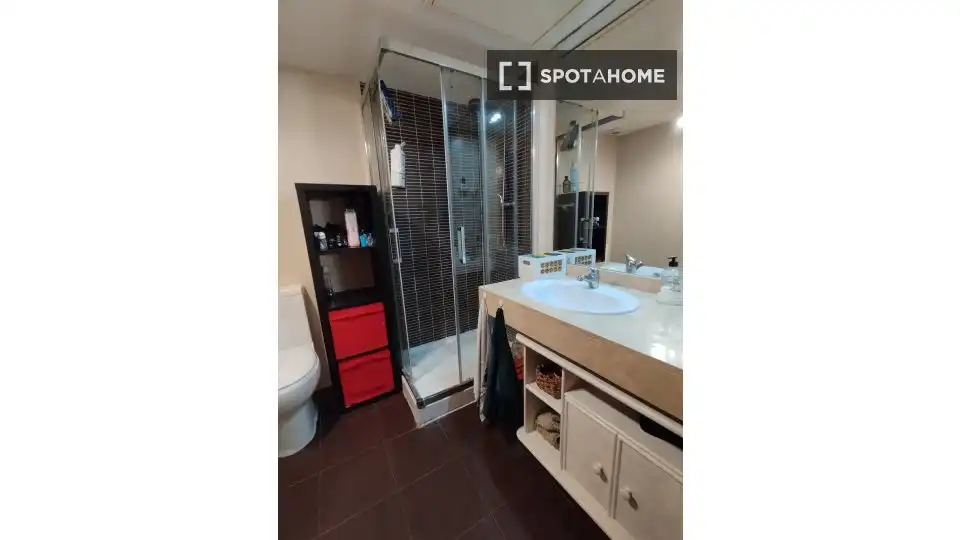 Habitación 82 m², l'Hospitalet de Llobregat
