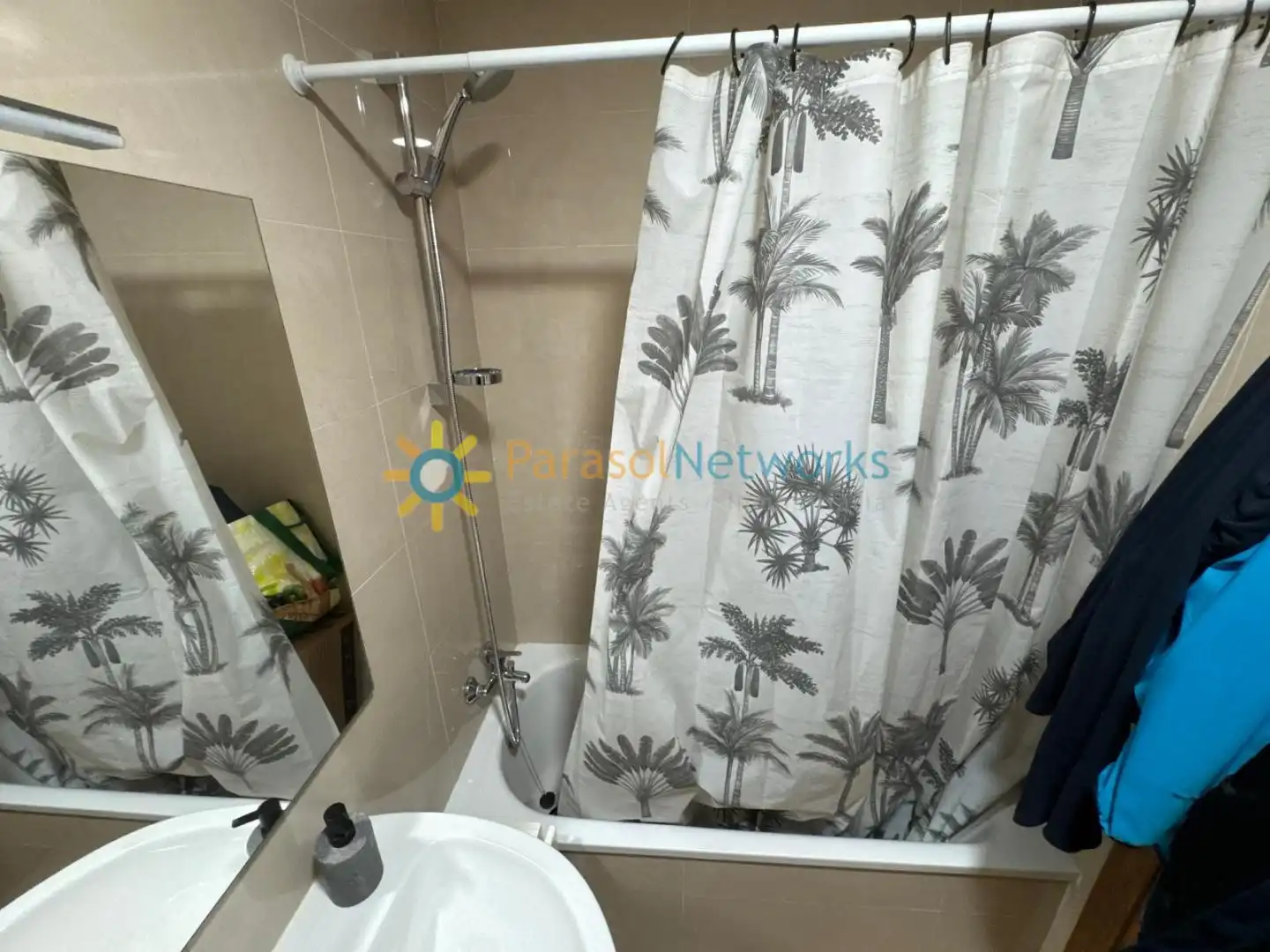 Piso de 90 m² en Oliva
