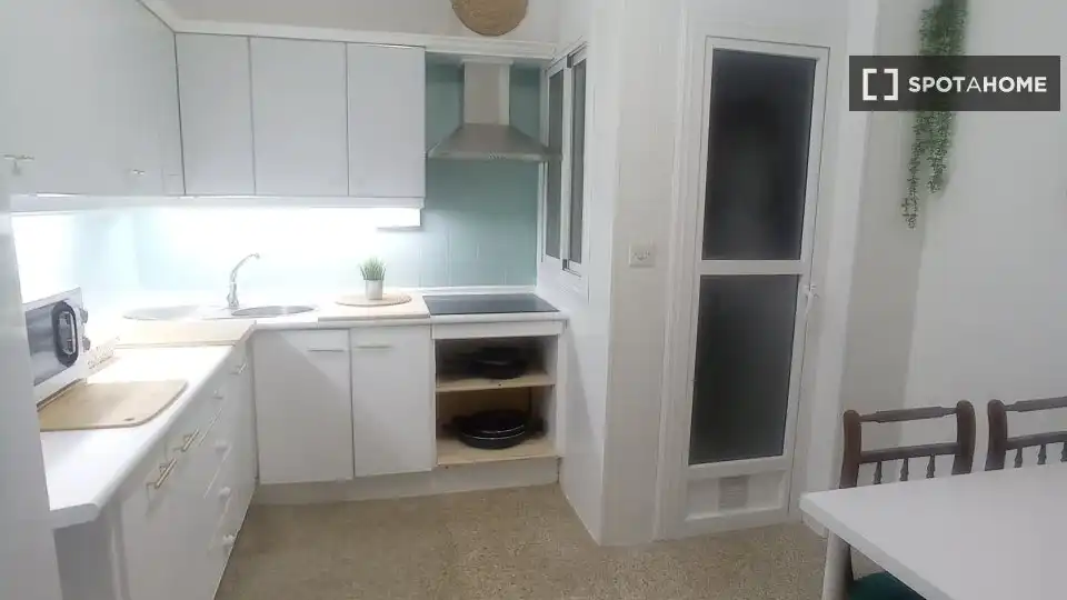Habitación 138 m², Adra