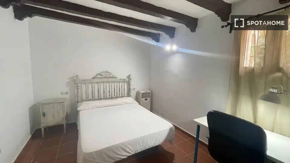 Habitación 345 m², Sevilla