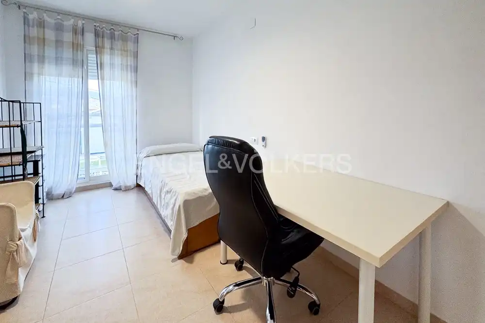 Casa de 74 m² en Oliva
