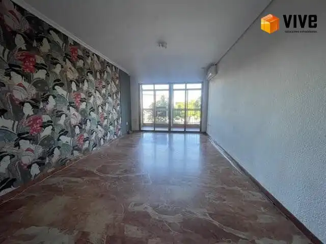 Wohnung 113 m² in Sevilla