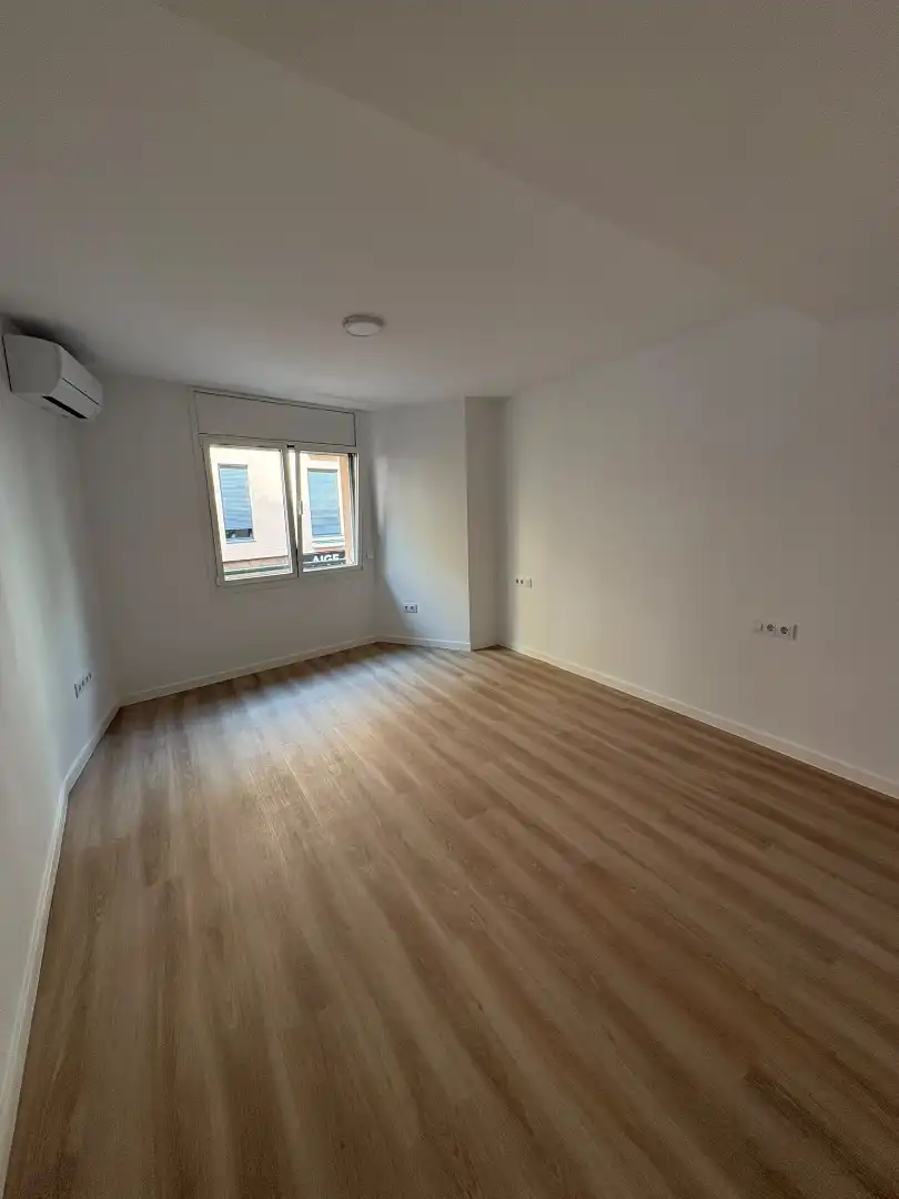 Pis de 82 m² a Terrassa