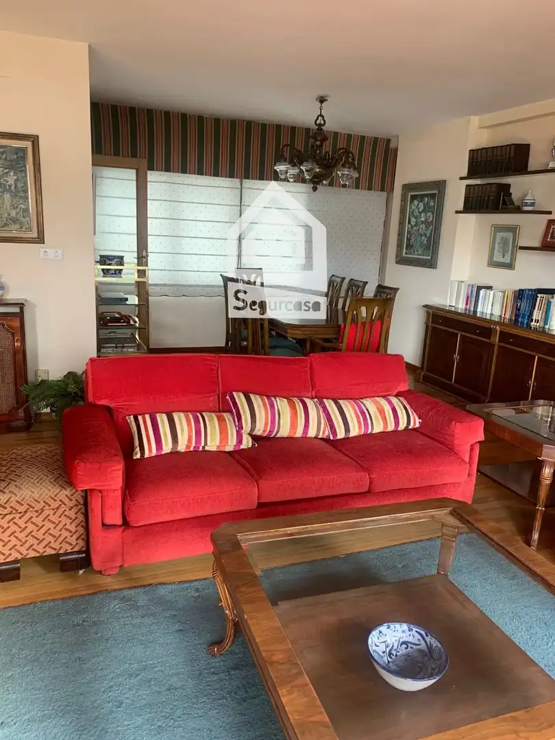 Piso de 229 m² en Ourense