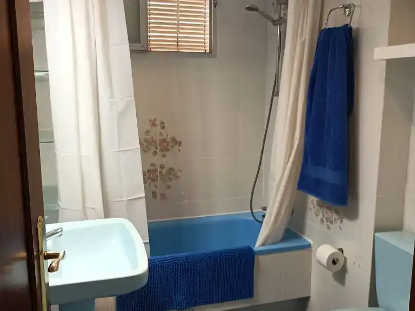 Habitación 100 m², Cabra