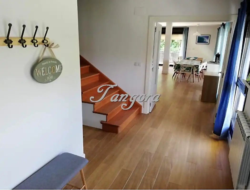 Piso de 300 m² en Mendata