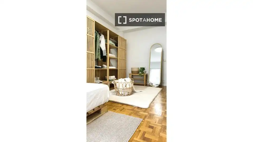Habitación 143 m², Pamplona