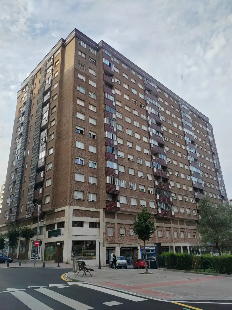 Piso de 99 m² en Bilbao