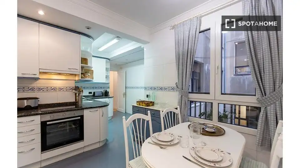 Habitación 196 m², Bilbao