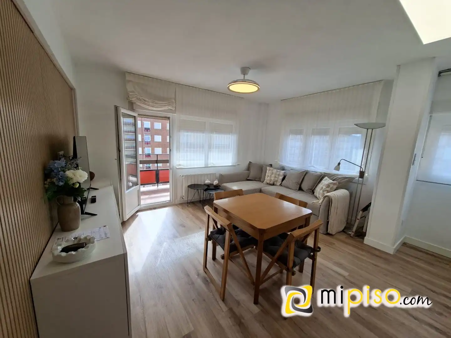 Wohnung 58 m² in Laredo