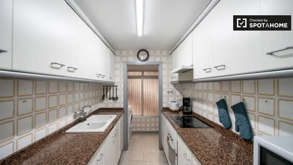 Chambre à louer, Valence
