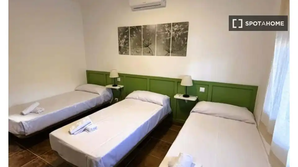 Habitación 1150 m², Casabermeja