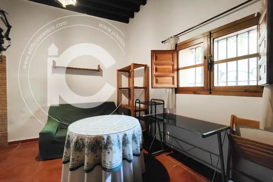Apartamento 18 m² em Granada