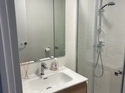 Habitación 200 m², Tomares