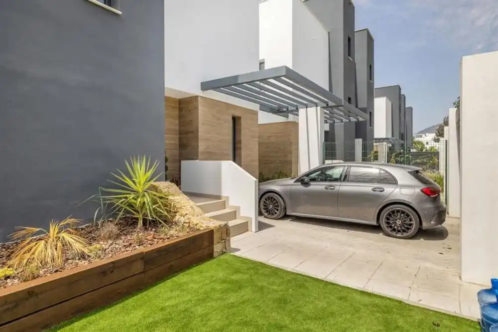 Casa de 277 m² en Estepona
