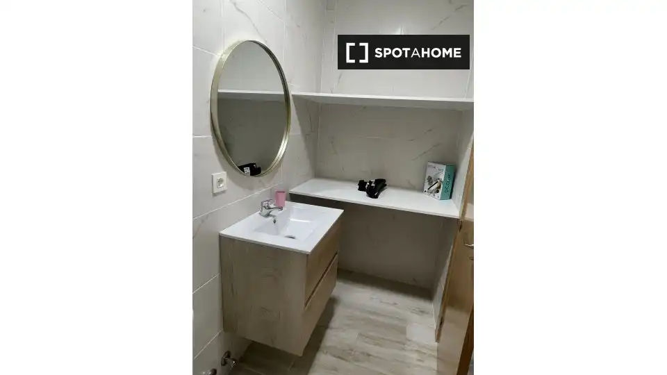 Habitación 81 m², Murcia