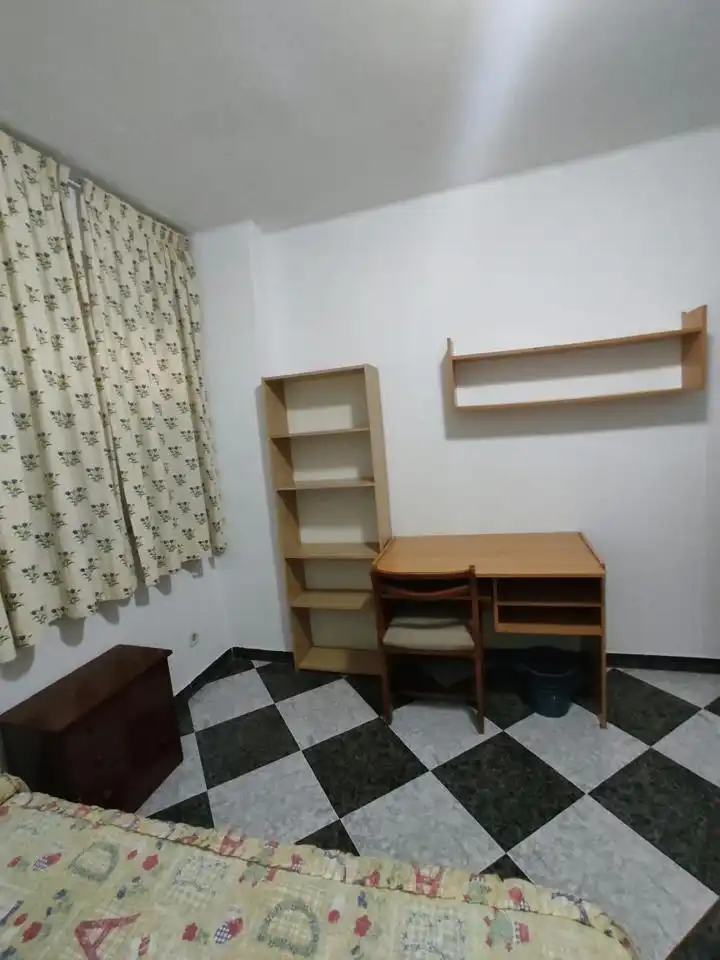 Piso de 75 m² en Sevilla